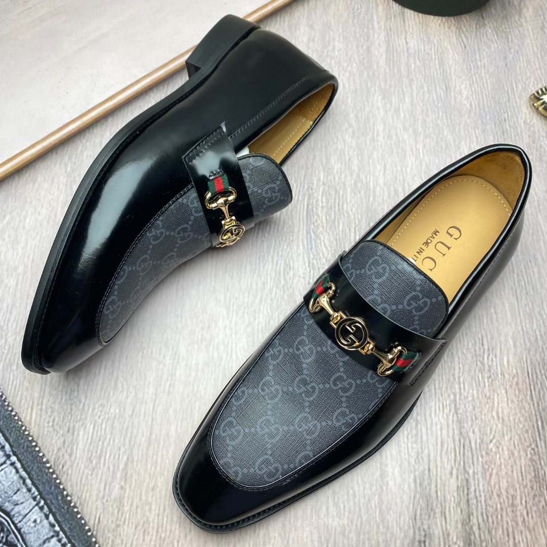 Gucci Horsebit Pattern Loafers